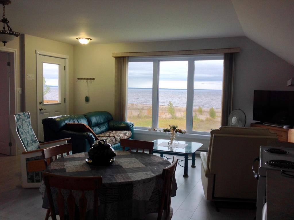 Domaine Sur Une Plage Saint Felicien Exterior photo