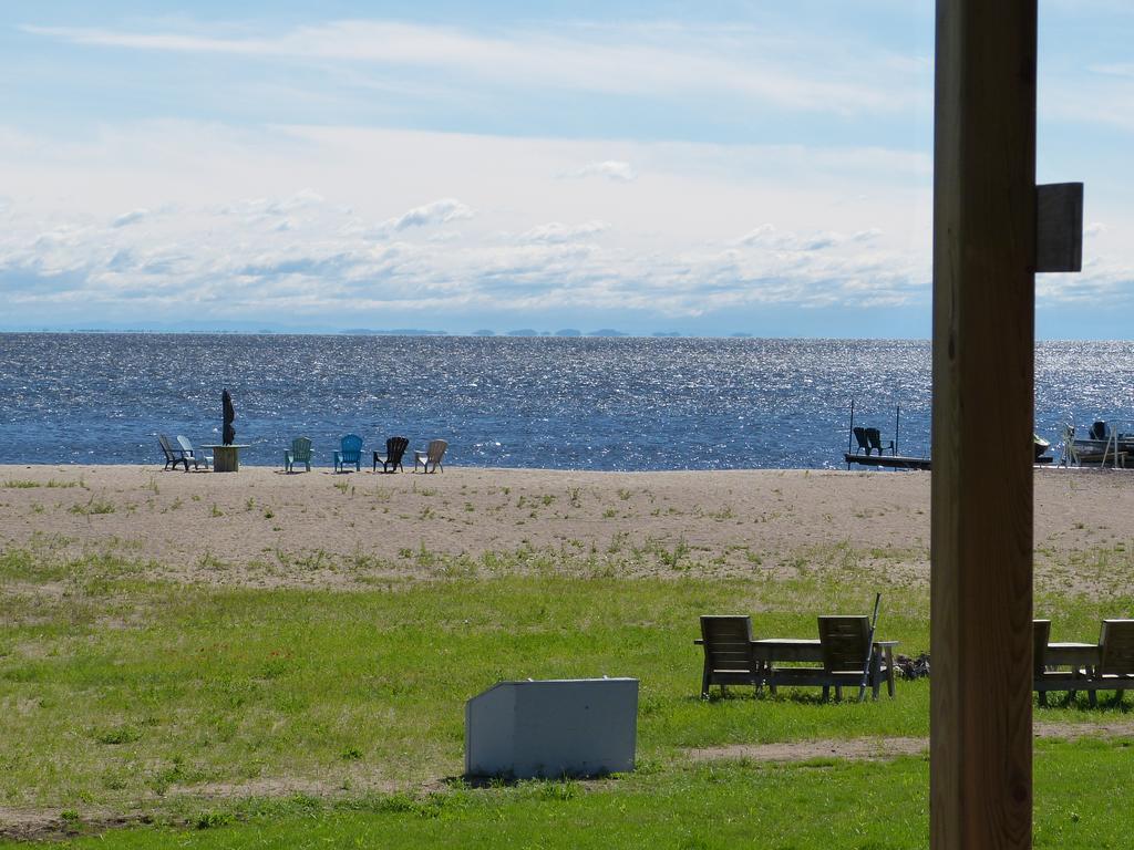 Domaine Sur Une Plage Saint Felicien Exterior photo