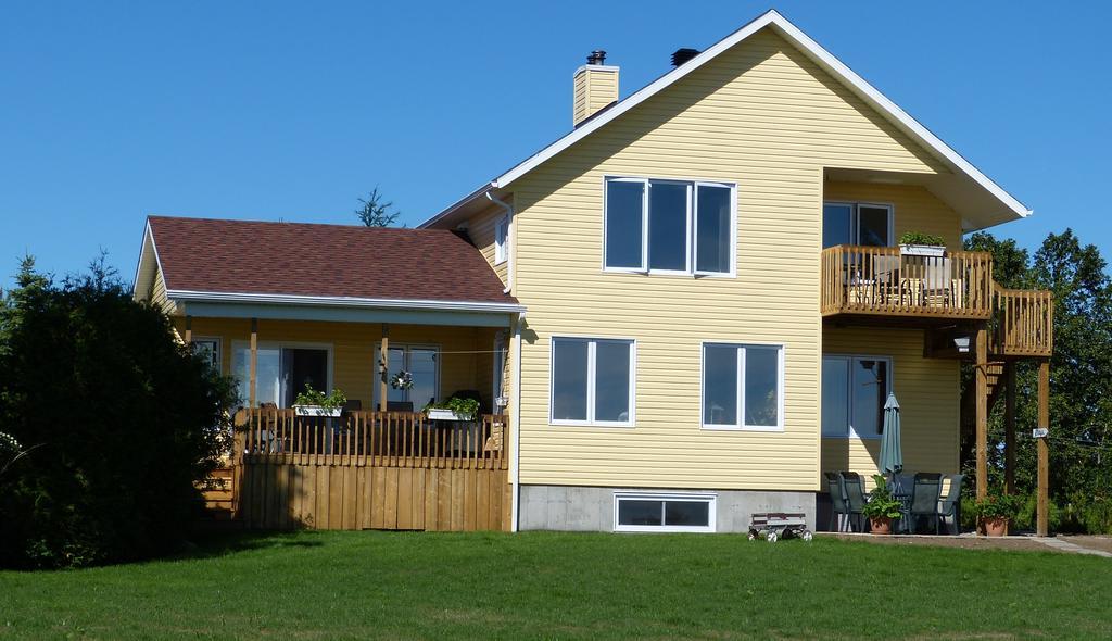 Domaine Sur Une Plage Saint Felicien Exterior photo