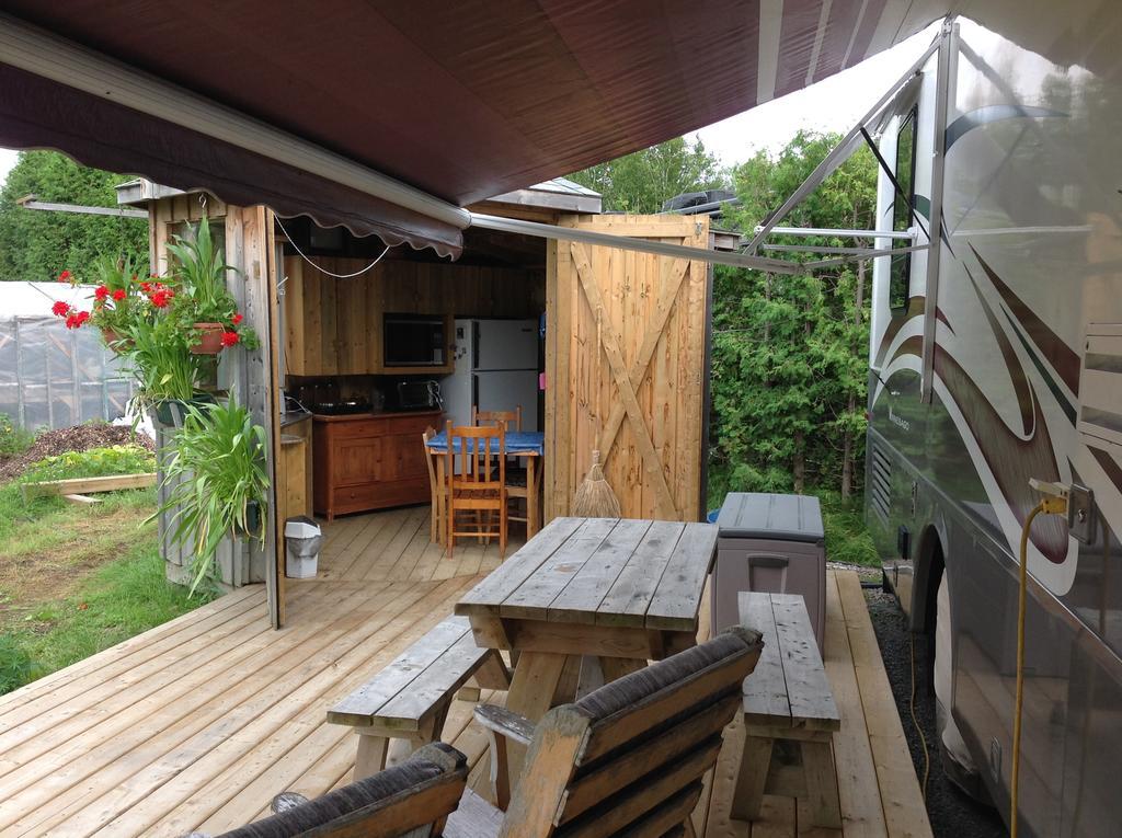 Domaine Sur Une Plage Saint Felicien Exterior photo
